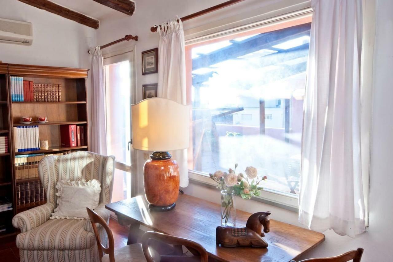 Apartamento Attico In Centro Con Vista Della Torre - Cozy Penthouse Facing To The Tower Oristano Exterior foto